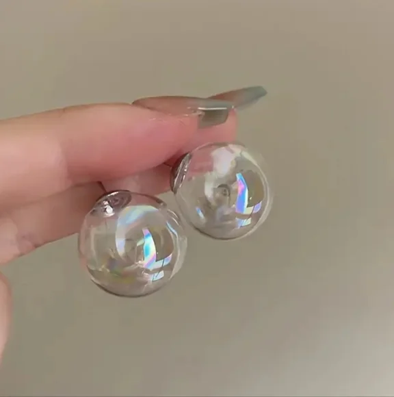 🫧Super Cute Bubble Earrings With Transparent Acrylic & 925 Silver Posts🫧 (OS) - Picture 9 of 11